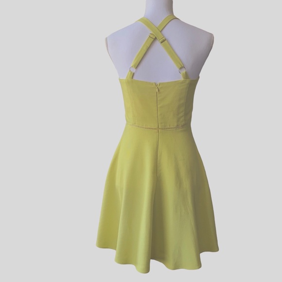 ADELYN RAE YELLOW SLEEVELESS MIDI DRESS - Picture 14 of 15